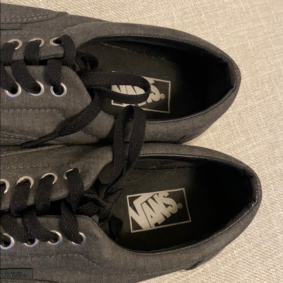 Van’s Atwood Sneakers - Picture 2 of 3